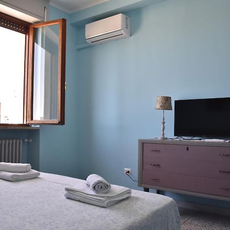 Ferienwohnung Bilocale In Vacanza Da Rita Lecce Exterior foto